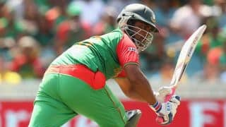 Tamim Iqbal dismissed for 25 by Umesh Yadav against India in quarter-final of ICC Cricket World Cup 2015